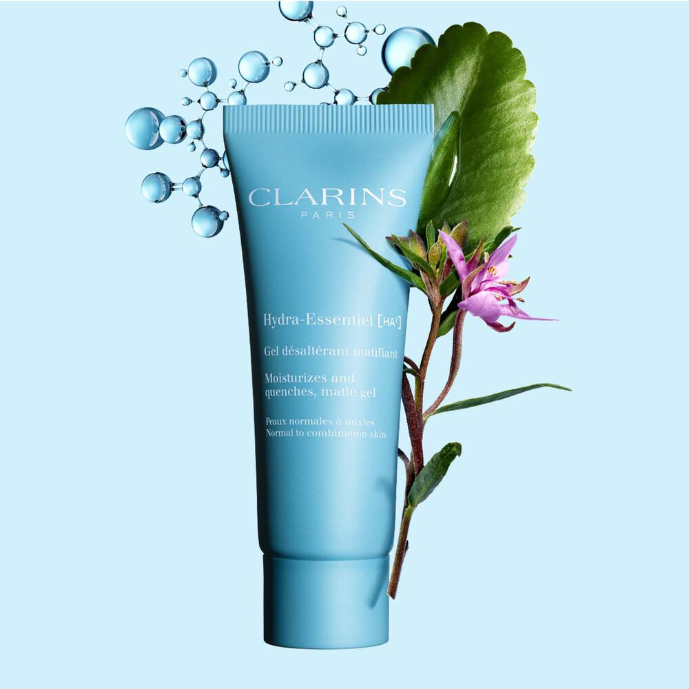 ภาพแสดง Clarins Hydra-Essentiel Matte Gel เจลบำรุงผิวหน้าใช้ในช่วงกลางวัน ที่อุดมไปด้วยกรดไฮยาลูโรนิกที่มอบความชุ่มชื้นและควบคุมความมัน