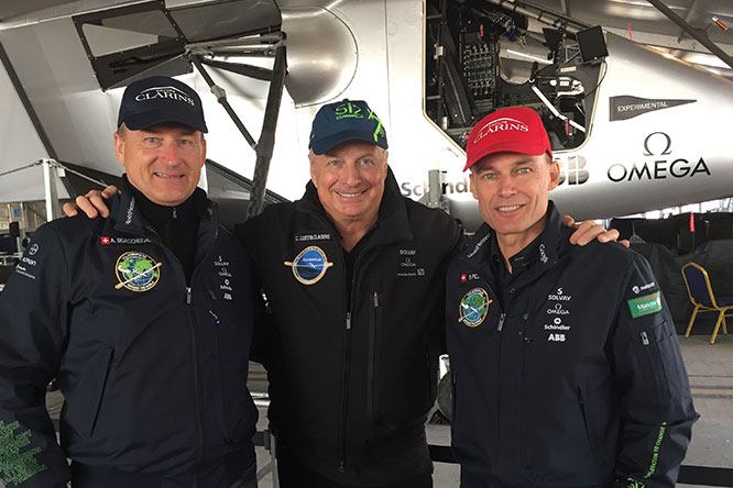 Solar Impulse ซึ่งเป็นประสบการณ์อันน่าตื่นเต้นทางเทคโนโลยีของมนุษย์ได้รับการสนับสนุนจากคลาแรงส์ในปี 2008